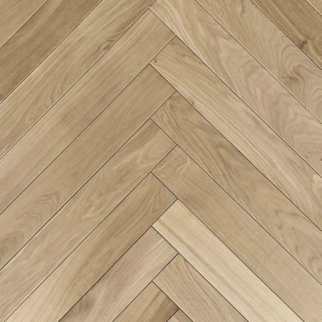 Woodengold oak herringbone T&G obiekt (90×600 mm)